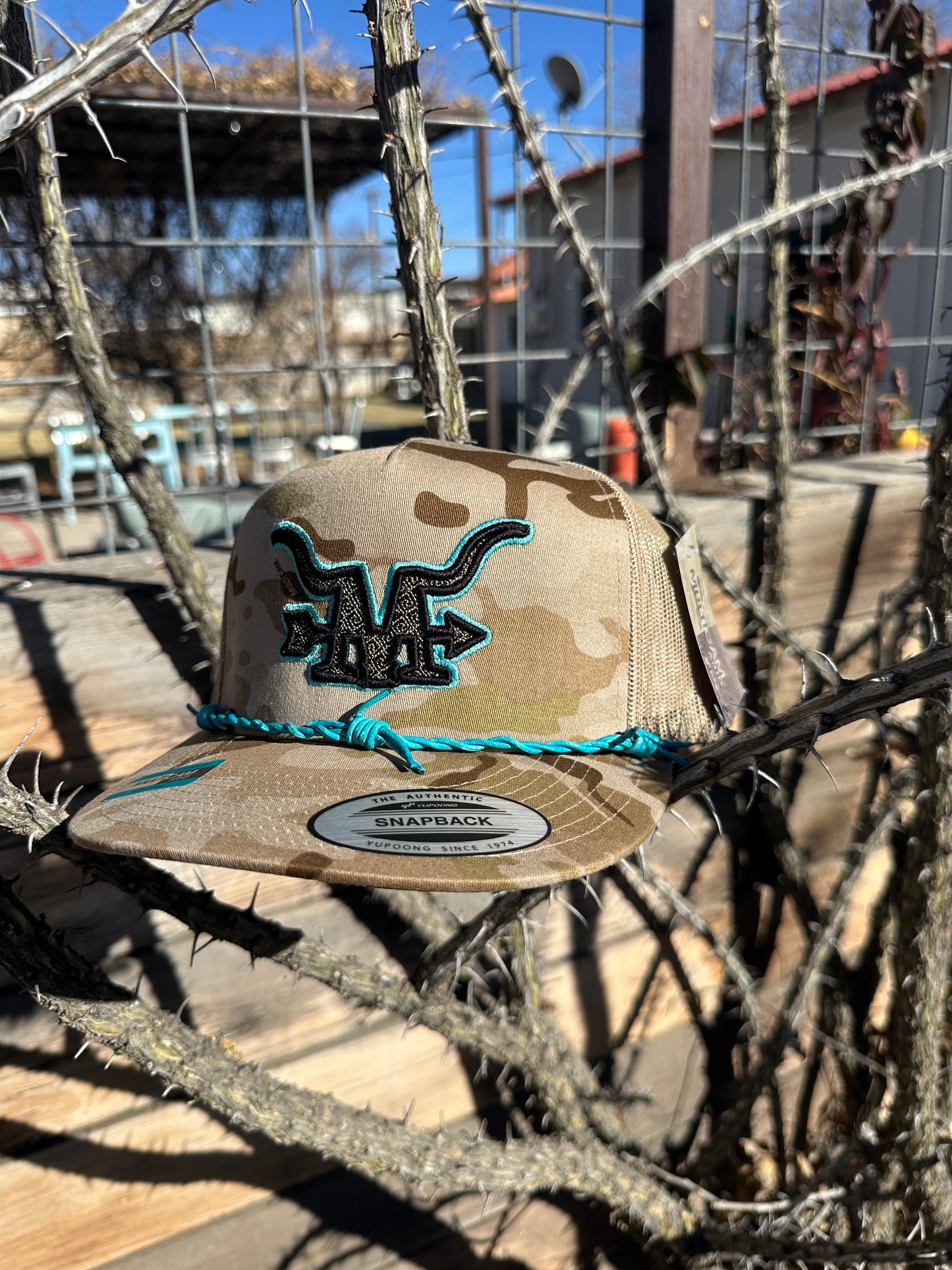 Turquoise Hunter